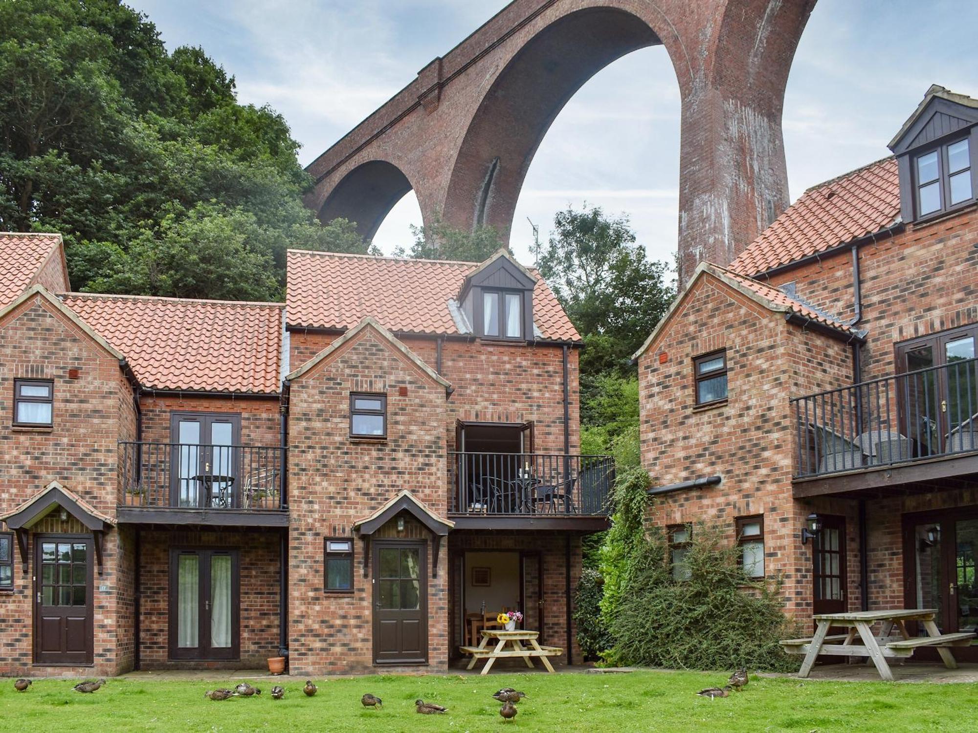 Villa Quackers Whitby Exterior foto