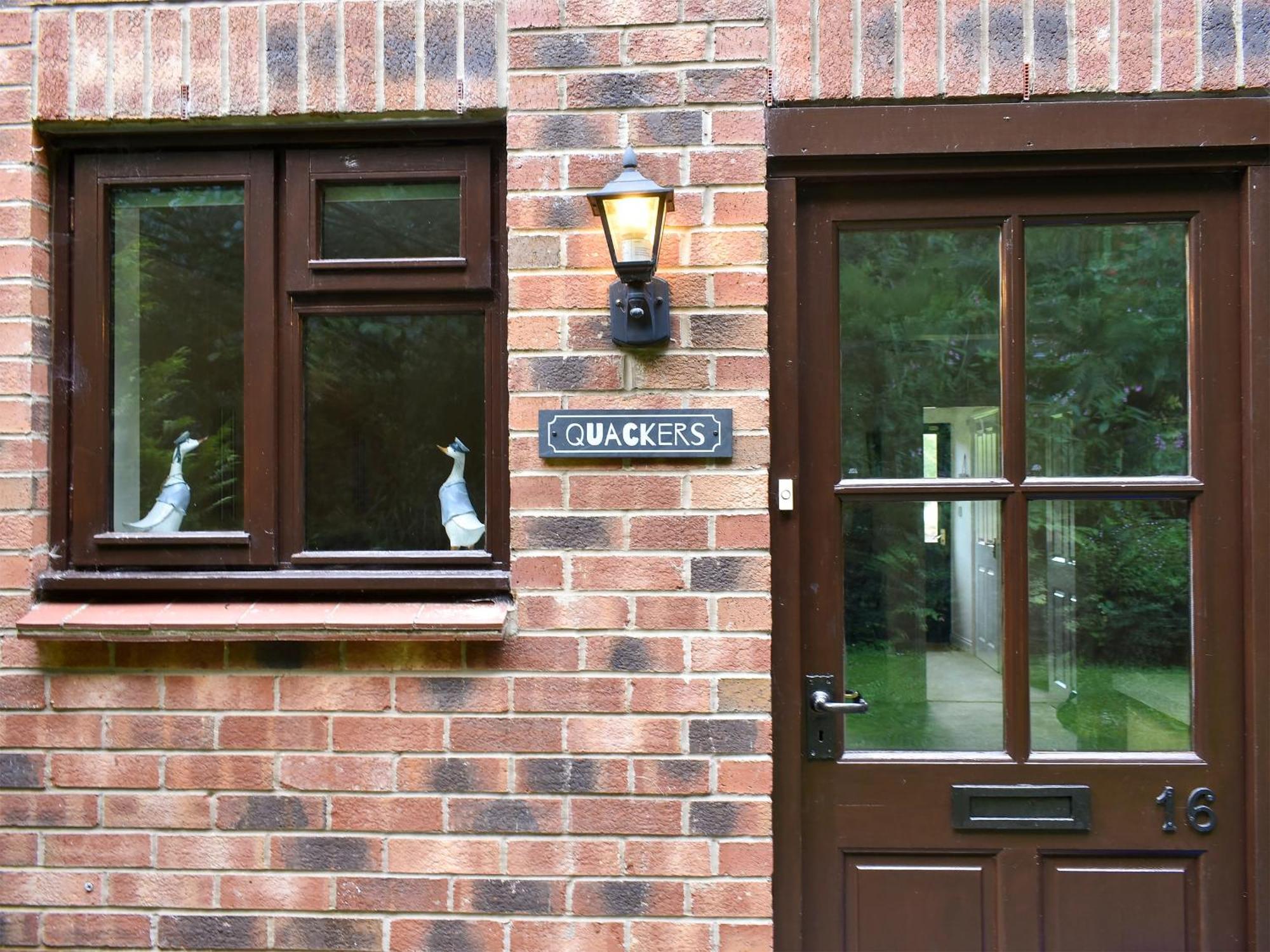 Villa Quackers Whitby Exterior foto
